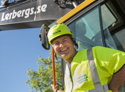 – När vi investerar väljer vi det som vi anser är bäst. Jag har varit kund hos Leica Geosystems i 20 år och känner mig trygg med deras tekniska lösningar och support, berättar Tommy som också är VD i företaget.