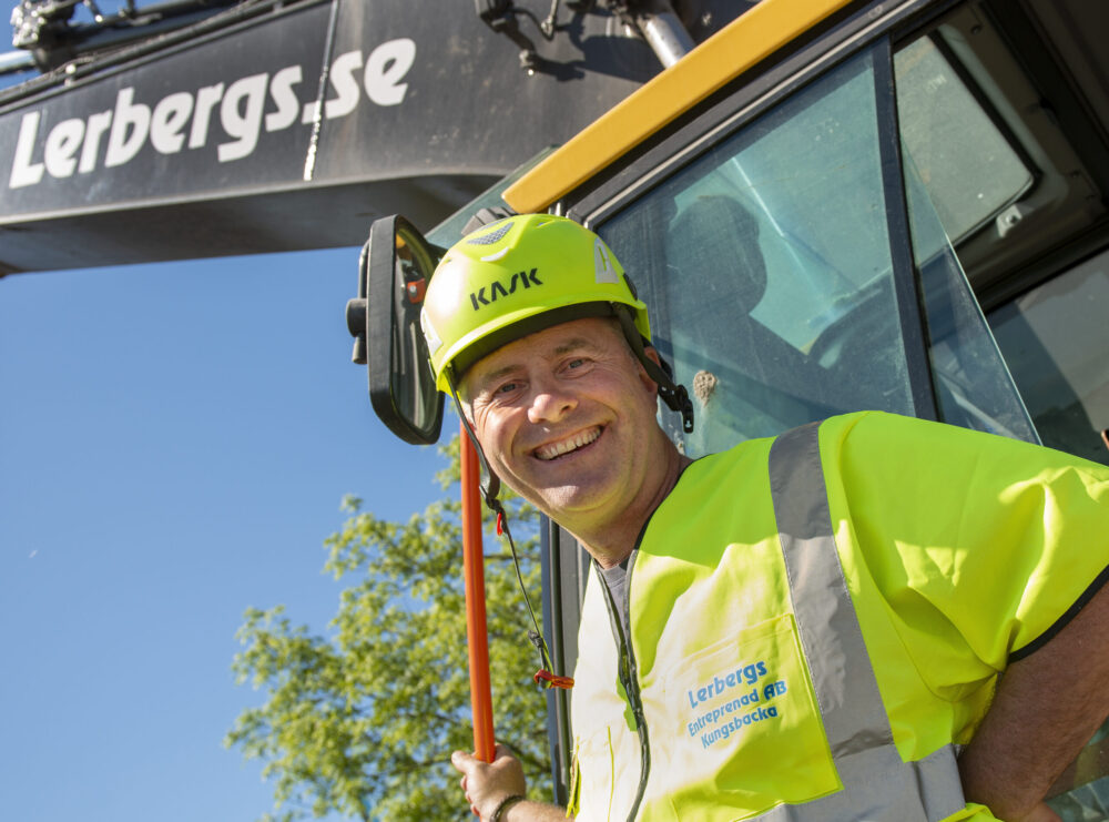 – När vi investerar väljer vi det som vi anser är bäst. Jag har varit kund hos Leica Geosystems i 20 år och känner mig trygg med deras tekniska lösningar och support, berättar Tommy som också är VD i företaget.