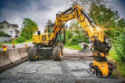engcon_Yanmar 100_1