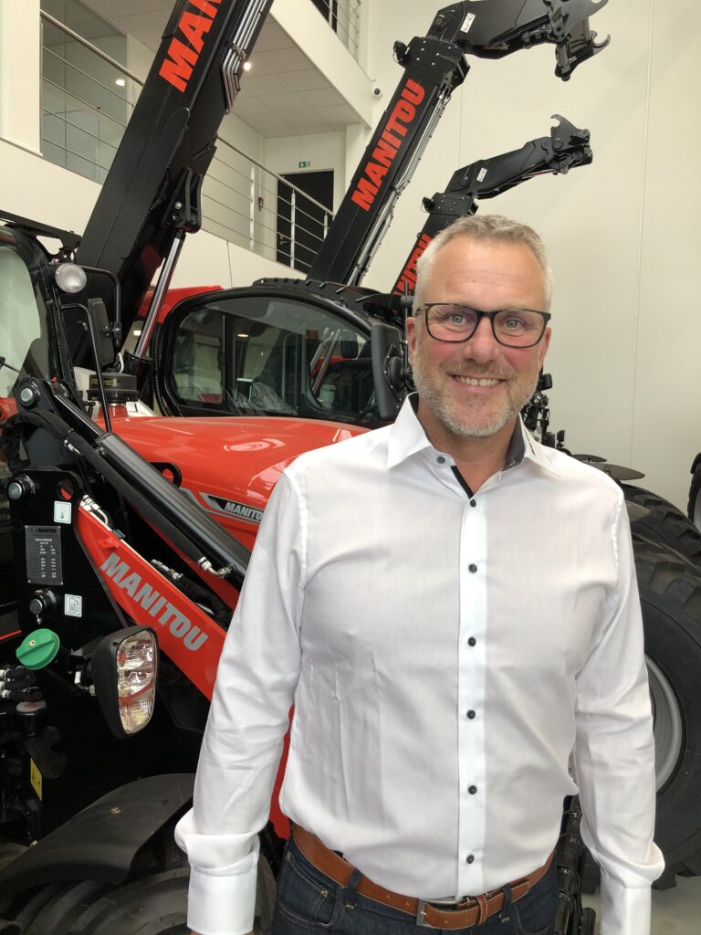 21 oktober ansluter Johan Bawelin till Scantruck AB som försäljningsansvarig mot lantbruket. Johan bor i Tidaholms kommun i Västra Götaland och har en gedigen erfarenhet av försäljning mot svenskt lantbruk.