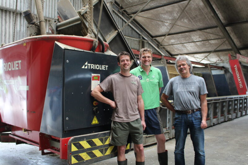 Triomatic T40 Petter, automatisch voeren, automatisch füttersystem, robotic feeding, jul16