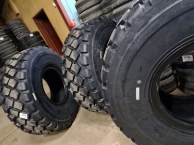 20.5R25 CB760