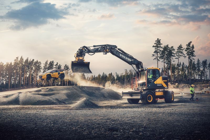 VolvoCE World RX Track Building Partner