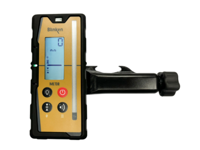 MTR-125BL w holder