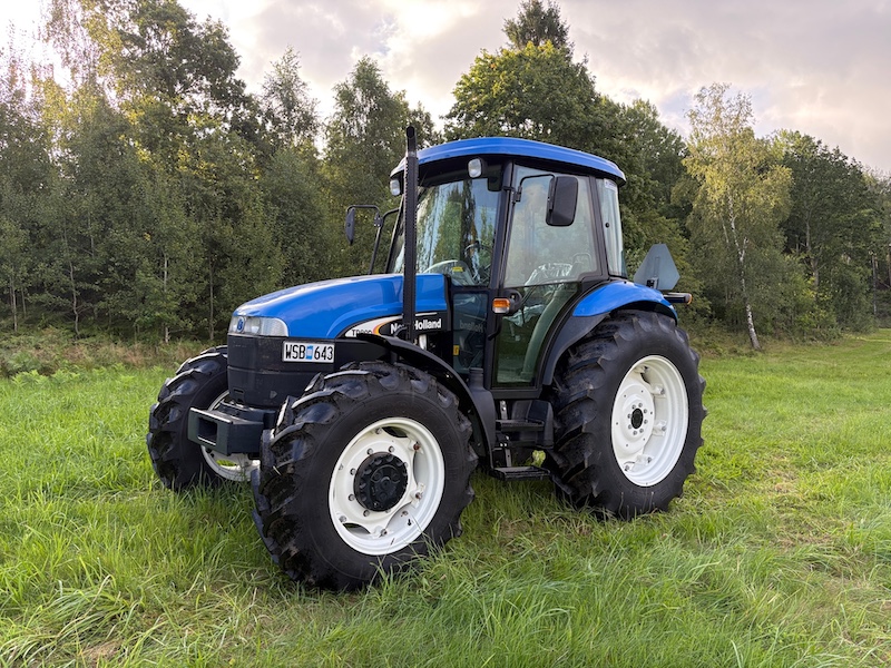 New-Holland-130h